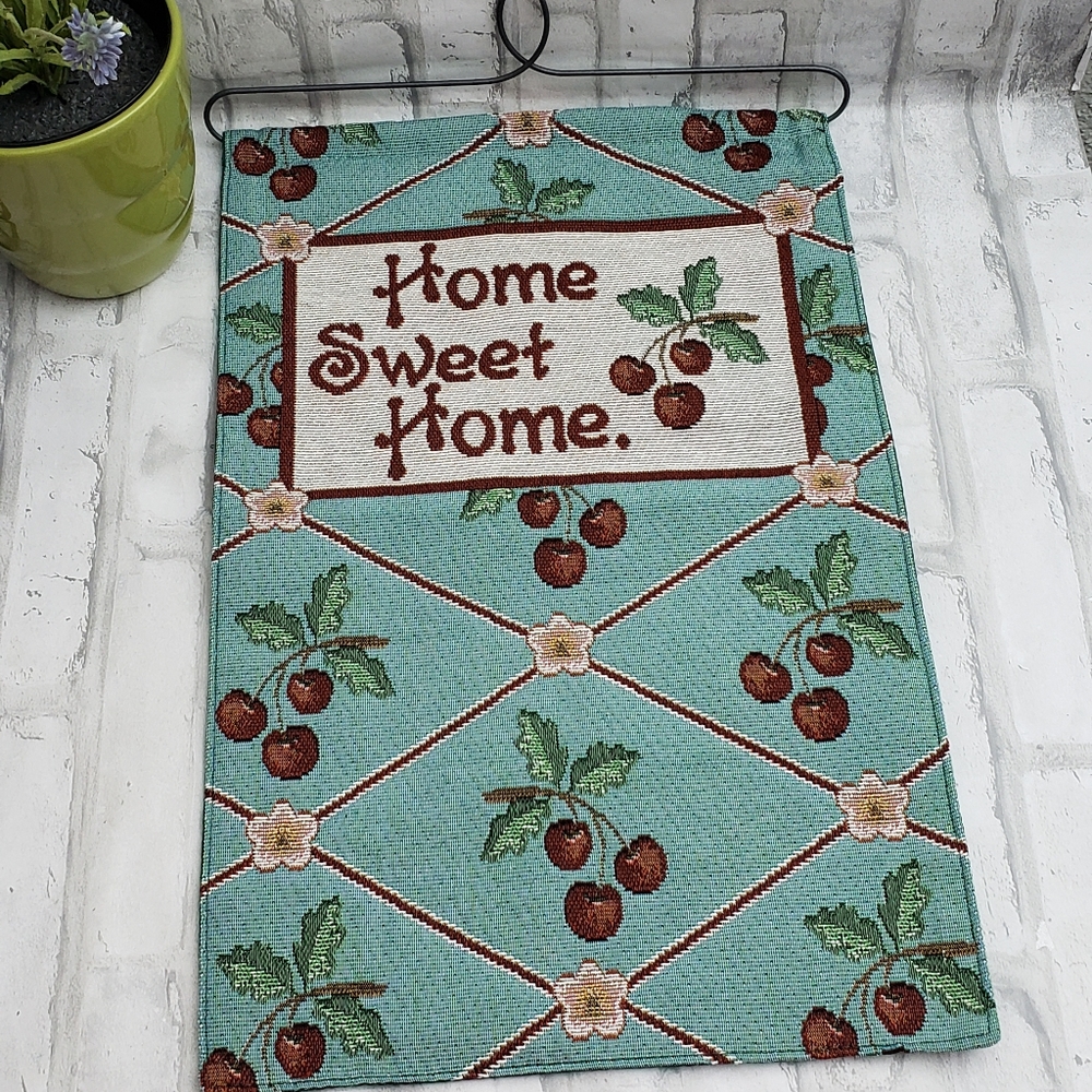 Heritage Lace Wall Accents